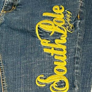 🌸Vintage. Y2K SouthPole mid Rise Jeans!!!  Beautiful Embroidery on left side.
